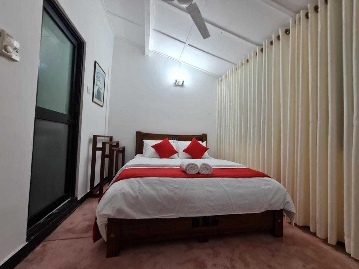Hello Kandy Homestay Esterno foto