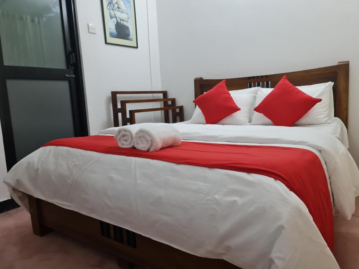 Hello Kandy Homestay Esterno foto
